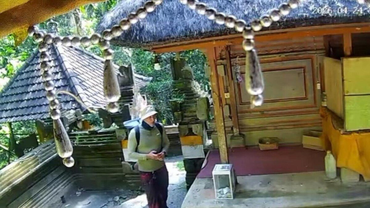 Foreigner Suspected of Stealing Temple Donations in Bali