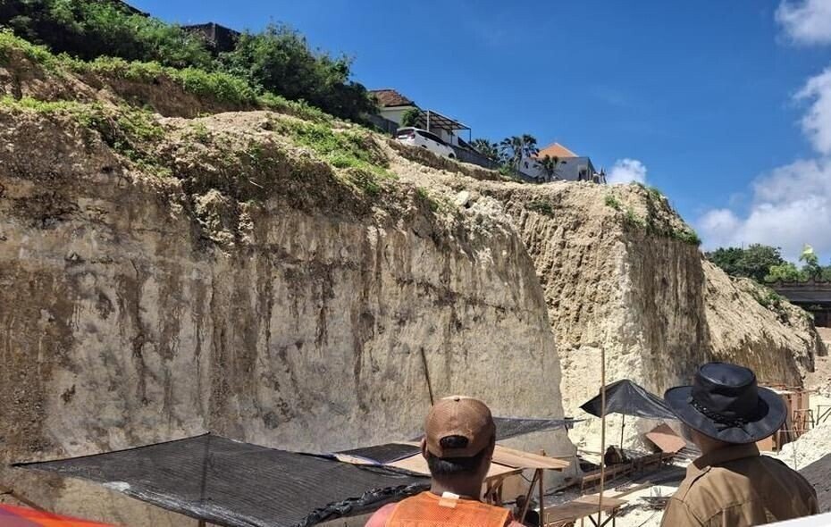 Construction Near Padang Padang Sparks Environmental Concerns