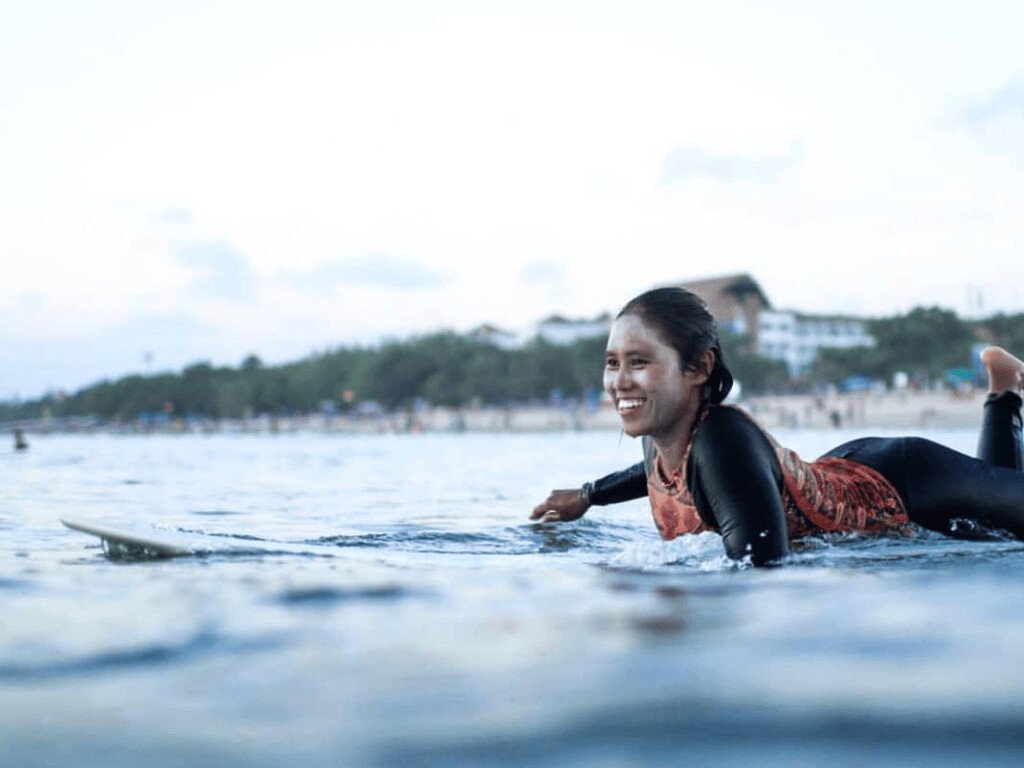 Indonesian Surfer Makes Longboard World Tour History