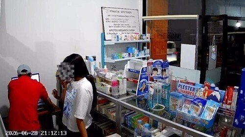 Foreigners caught stealing from Mengwi pharmacy