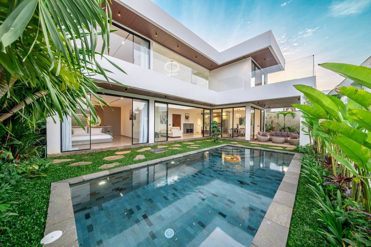 Villa designer villa with a private office Ubud 3  bedrooms
