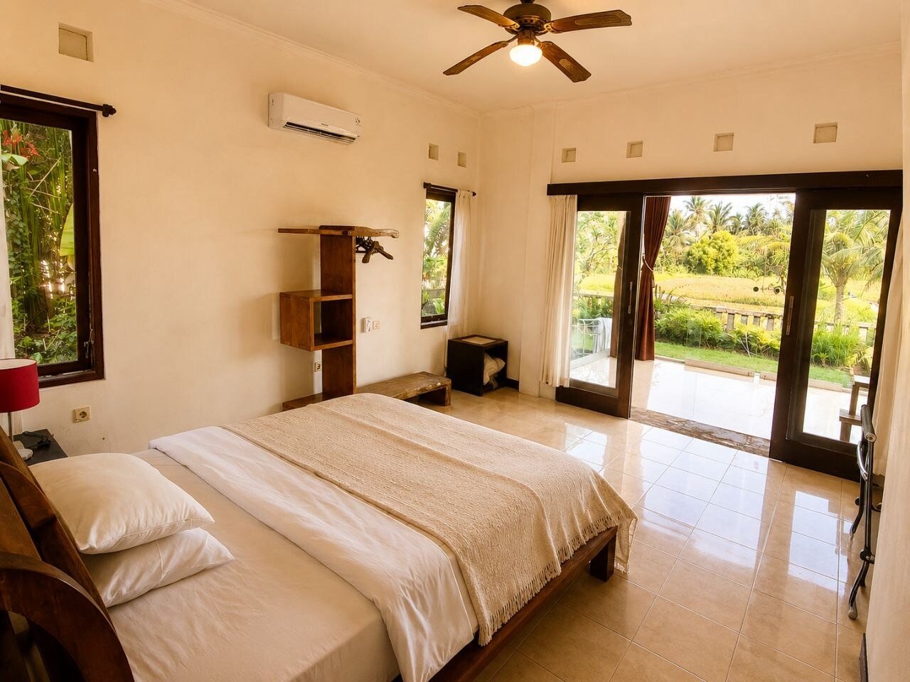 Villa workspace by rice fields Ubud 1 bedroom