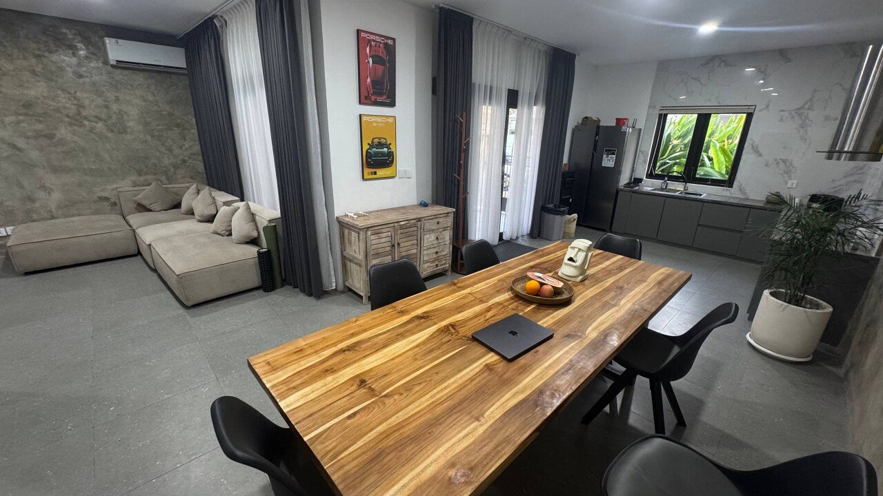 Villa cinema lounge and green courtyard Canggu 2  bedrooms