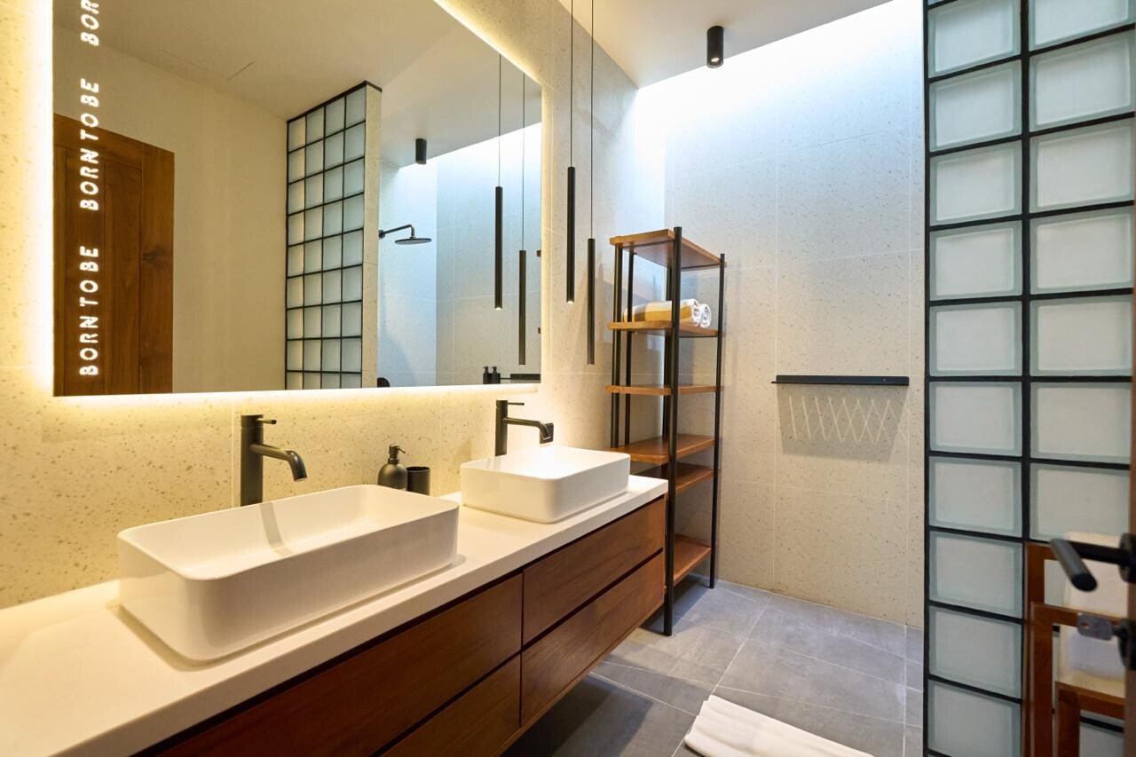 Townhouse at born to be complex Pererenan