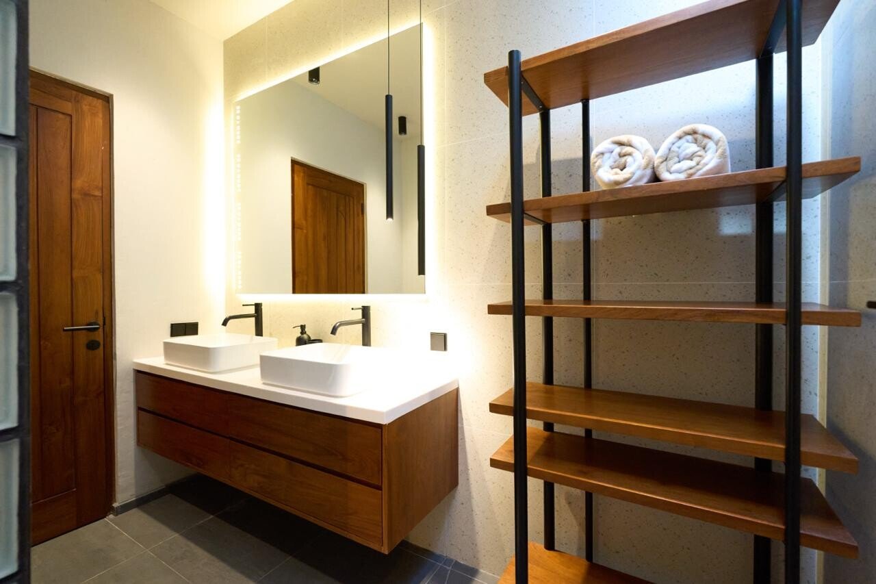 Townhouse at born to be complex Pererenan