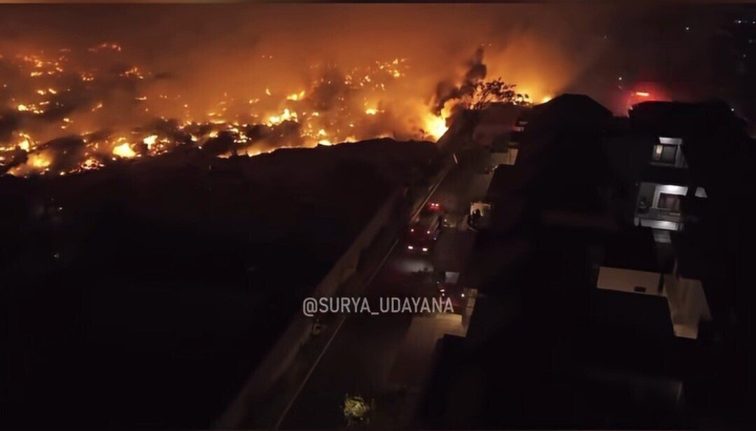 Blaze Breaks Out Near Sunset Road in Legian