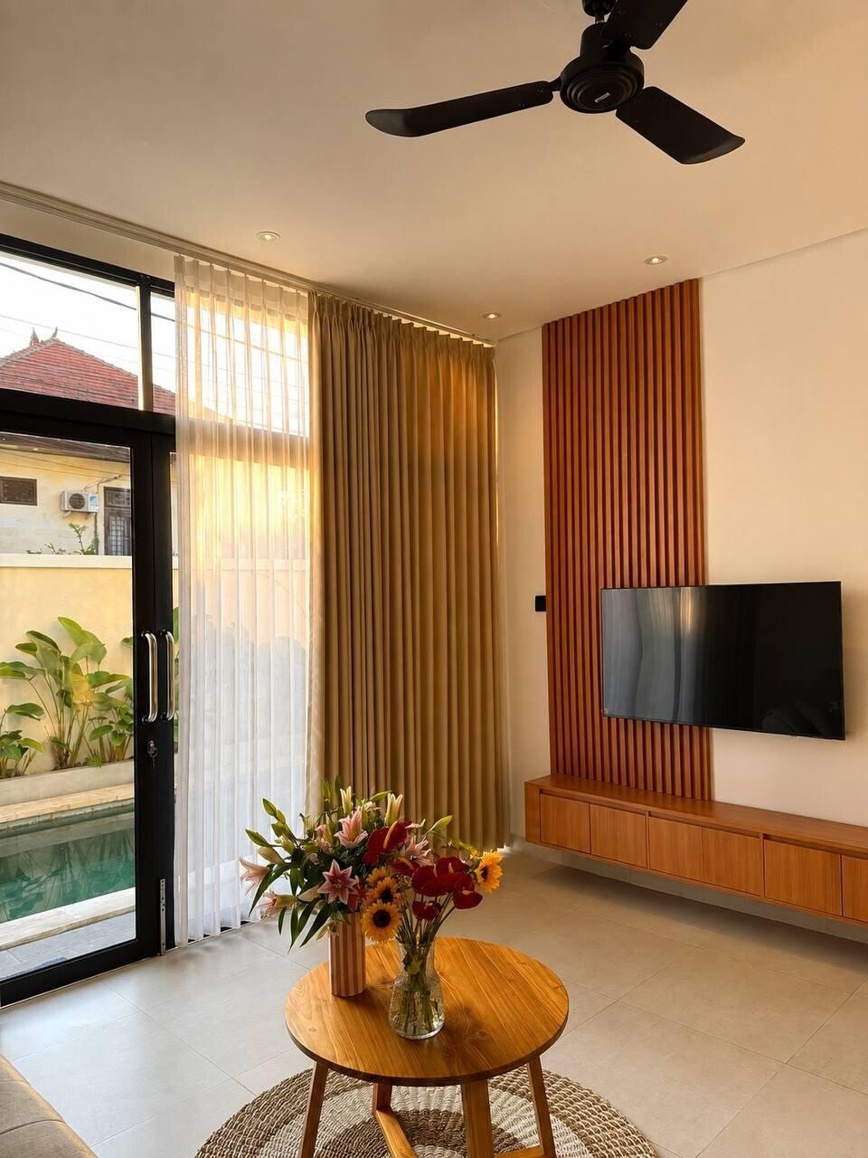 Villa villa with a workspace in buduk Mengwi 2 bedrooms