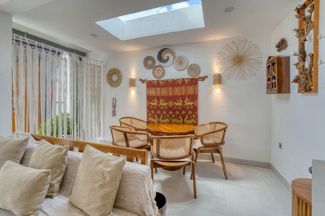 Villa museum-style interior Seminyak 2 bedrooms