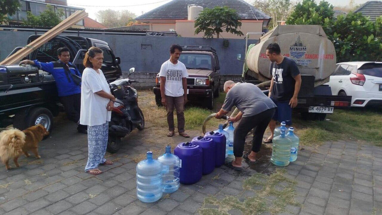 Bukit Residents Left Without Running Water for Weeks