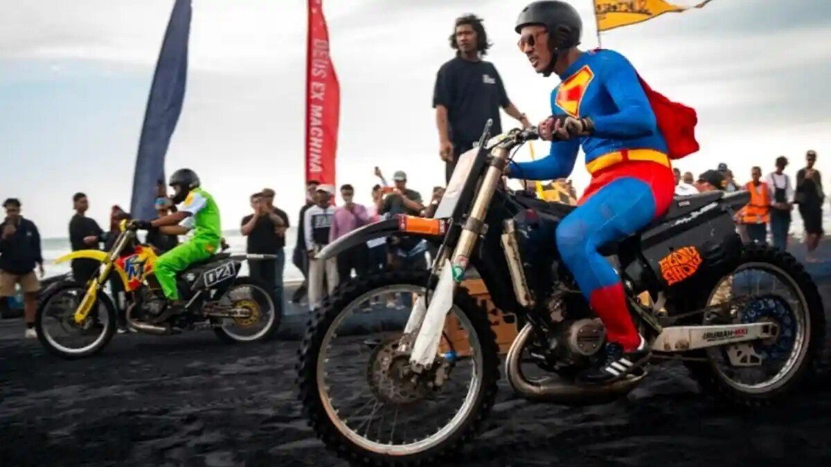 Sand, Speed and Adrenaline: Deus Races Near Tanah Lot