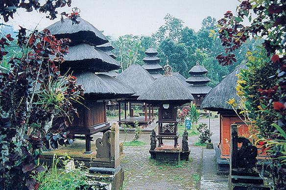 Temple Luhur Batukaru / Batukaru (Pura Luhur Batukau / Batukaru)
