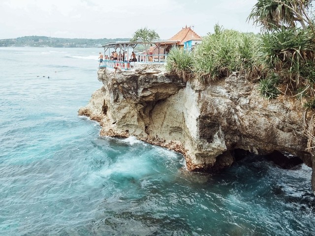 Cliff Jumping at Mahana Point, Nusa Ceningan Island