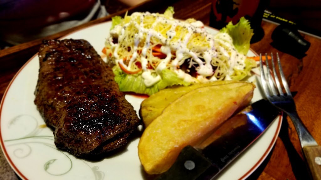 Clubhouse Steak Grill & Sports Bar