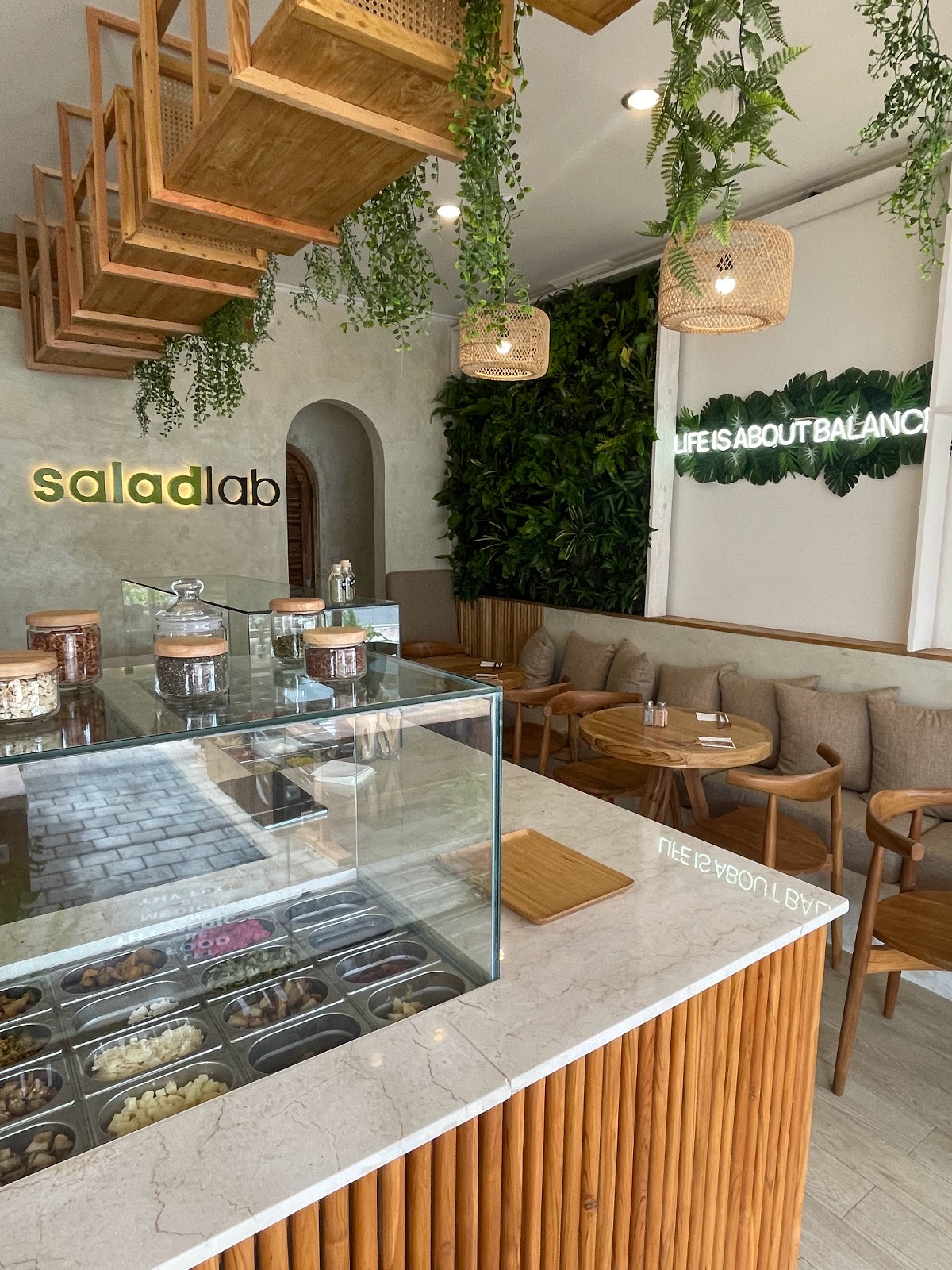 Cafe Salad Lab Padang-Padang 13634