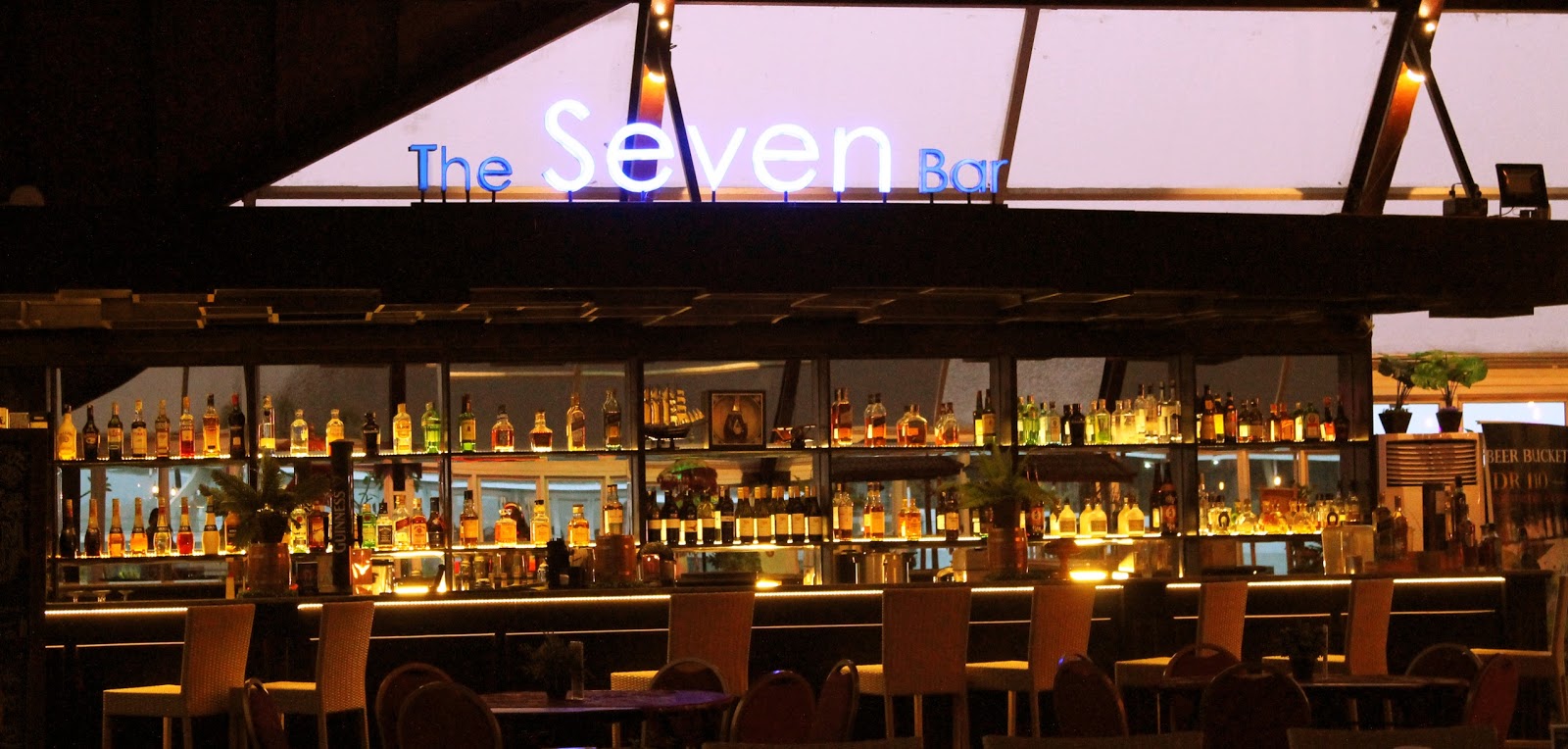 Bar The Seven Rooftop Bar 10779