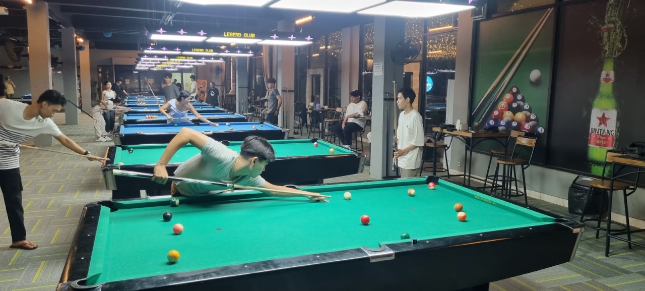 D'legend Billiard Sport Bar