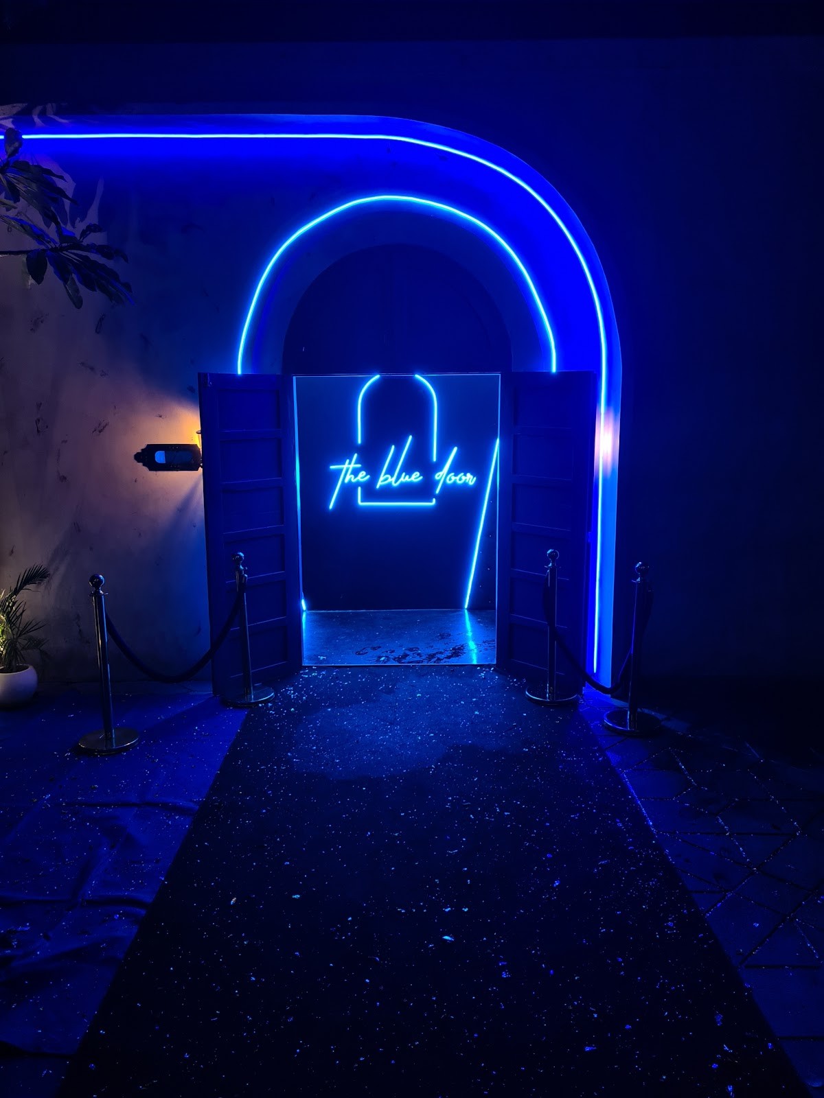 The Blue Door Bar, Club & Grill