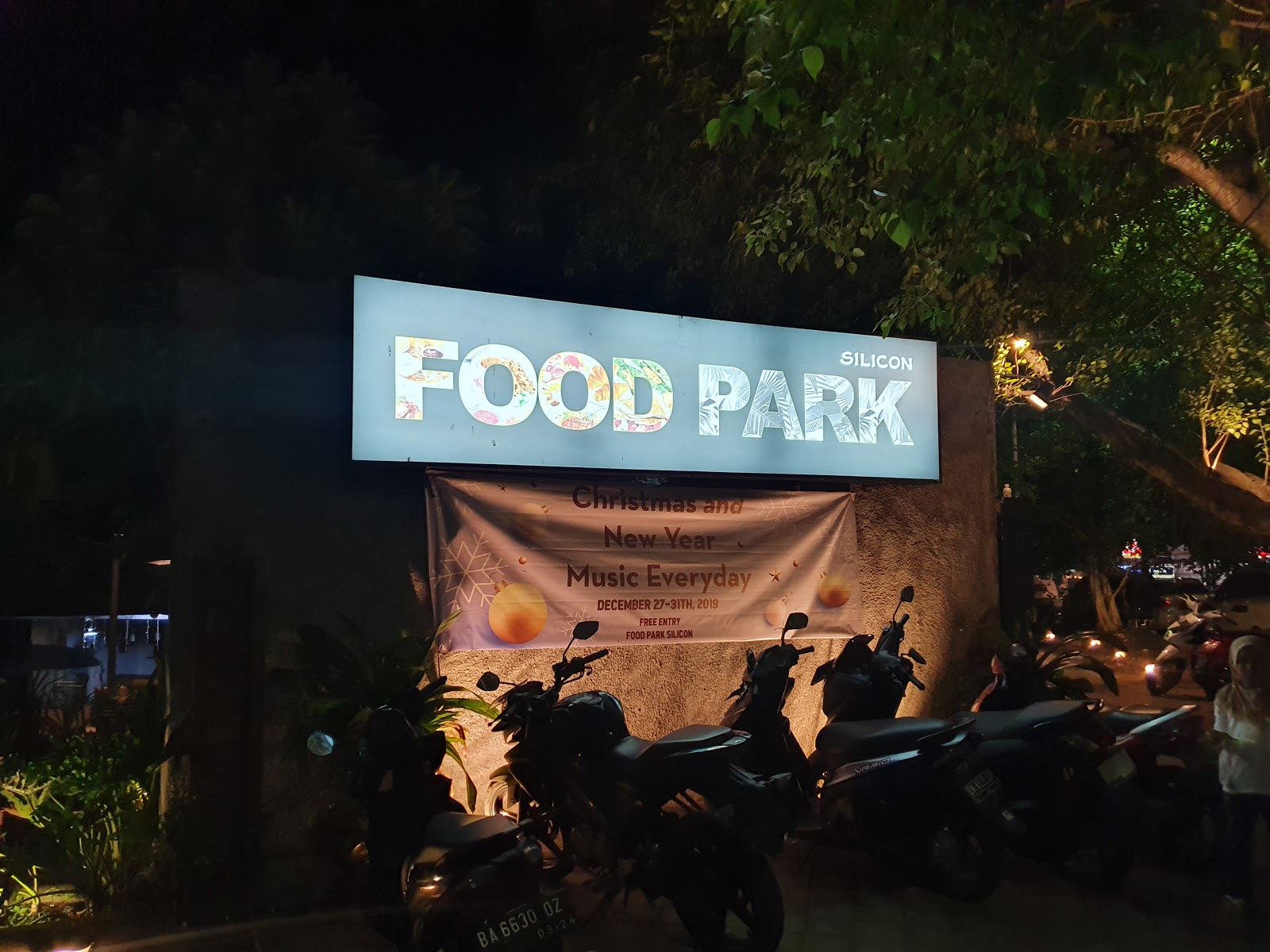 Cafe FOOD PARK SILICON 13774