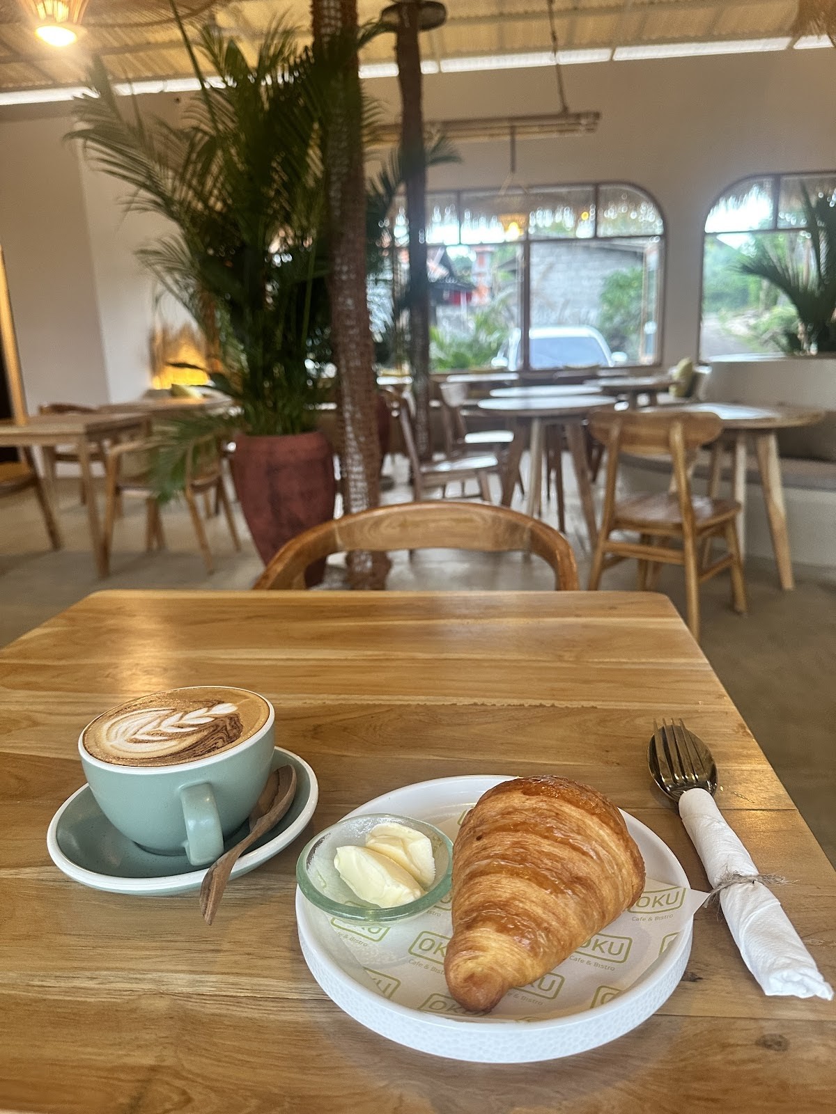 Oku Cafe & Bistro Balangan