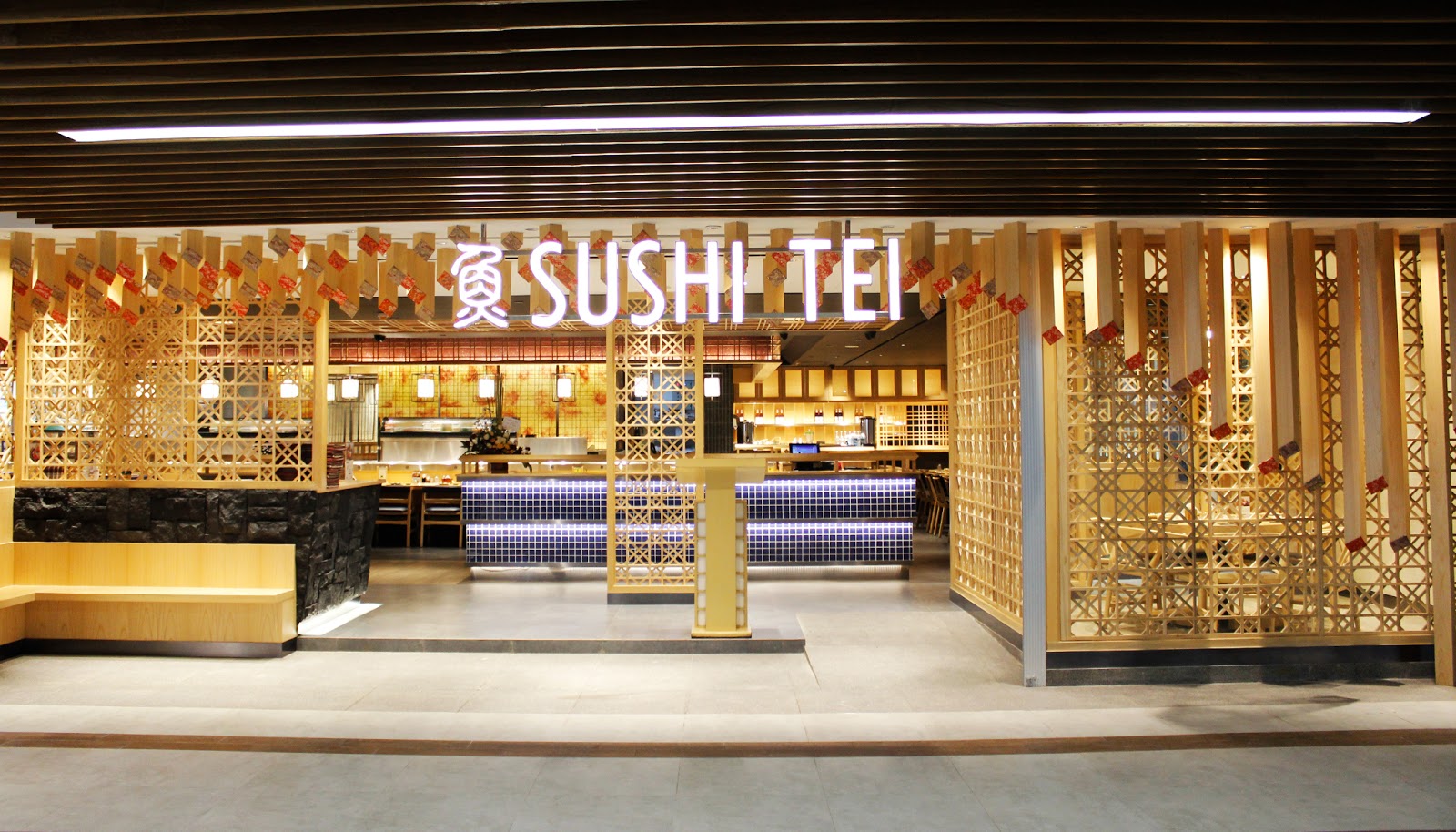 Sushi Tei Sidewalk Jimbaran