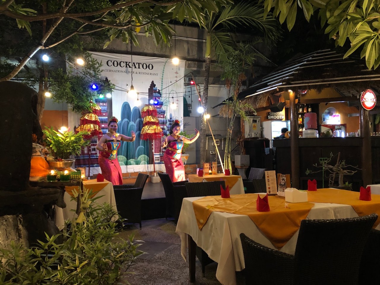 Cockatoo International Bar & Restaurant Nusa Dua