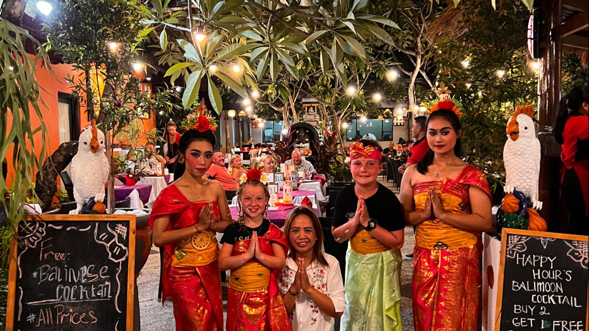 Cockatoo International Bar & Restaurant Nusa Dua