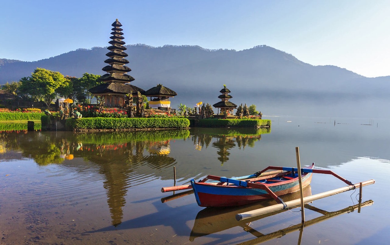 Danau Beratan