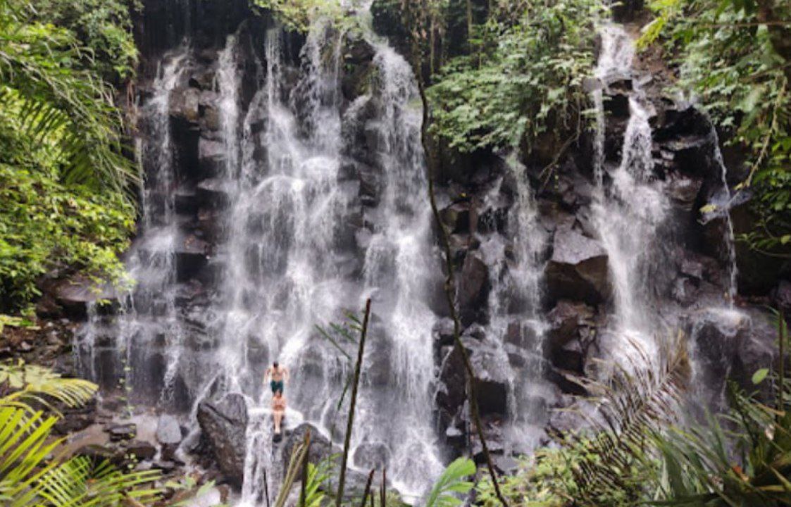 Kanto Lampo Waterfall