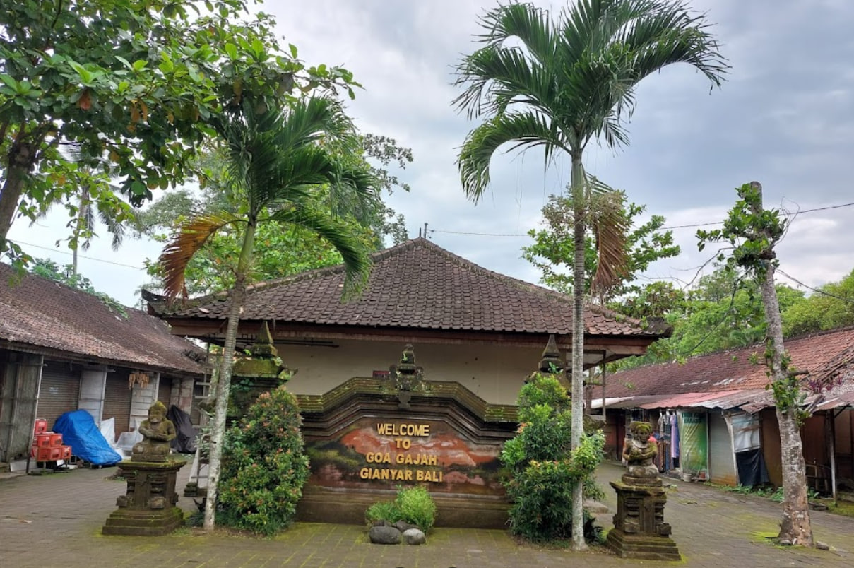 Temple Goa Gajah 105013