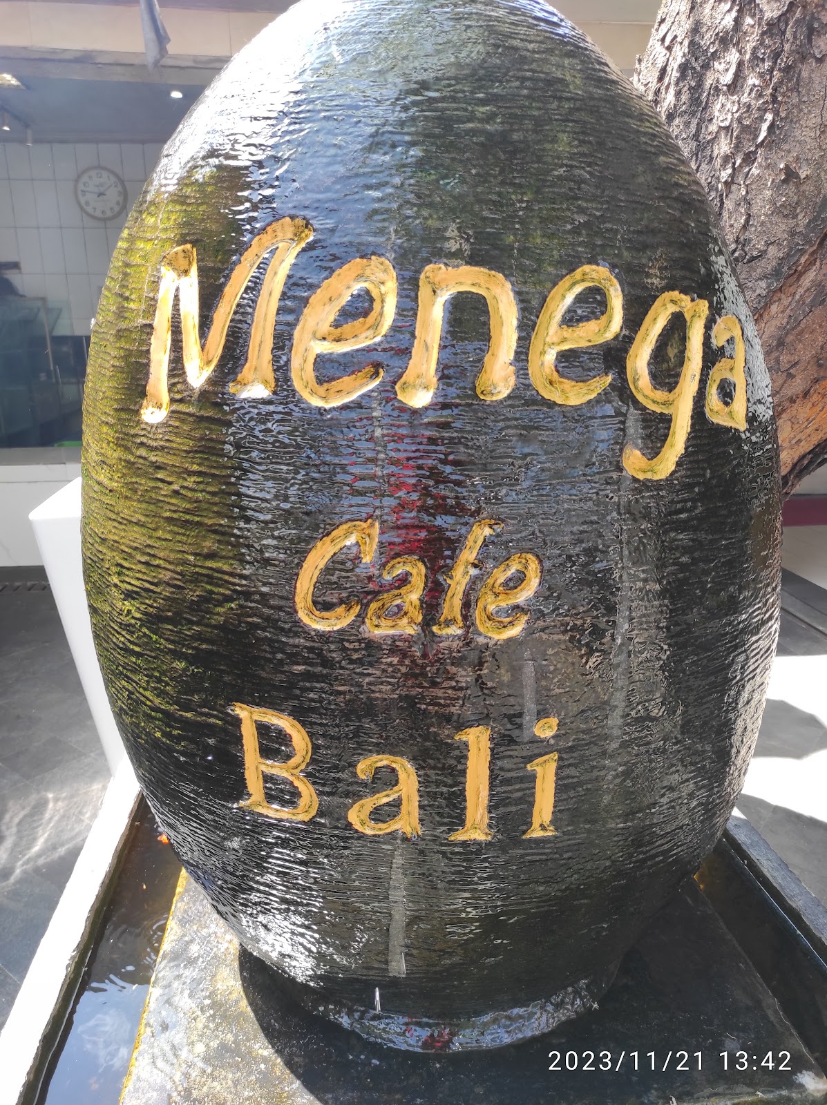 Menega Cafe