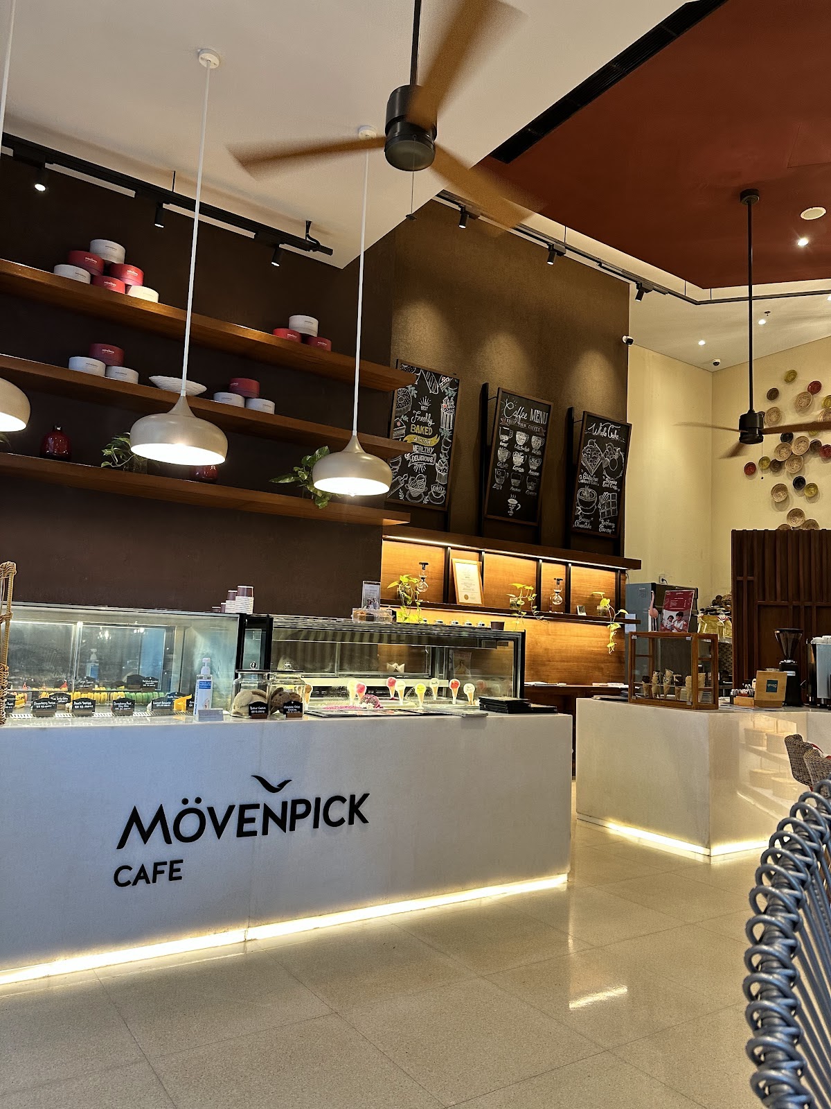 Mövenpick Café