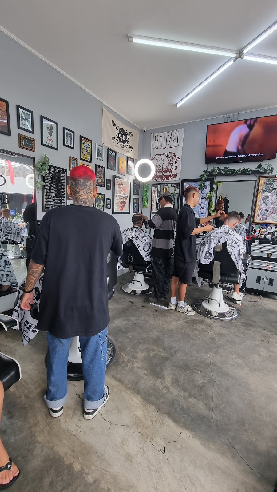 HeadBang Barbershop