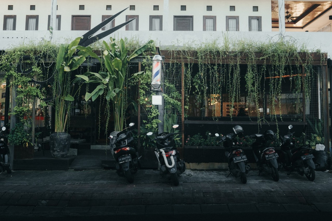 The Gardezan: Expert Haircuts, Barber Services & Beauty