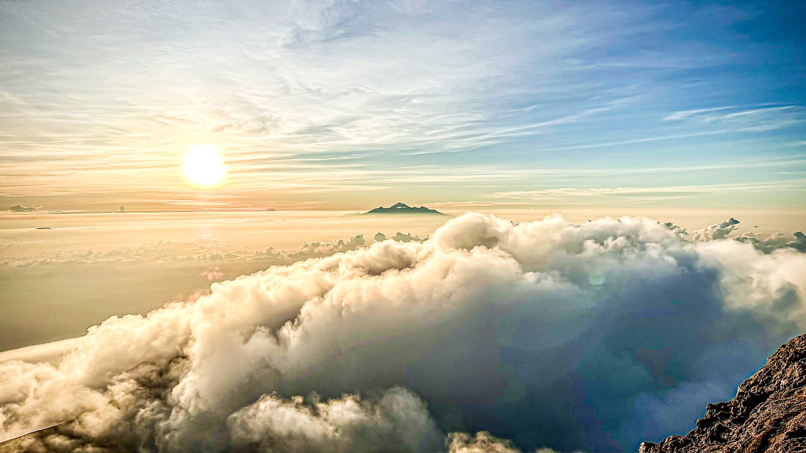 Volcano Mount Agung 64053