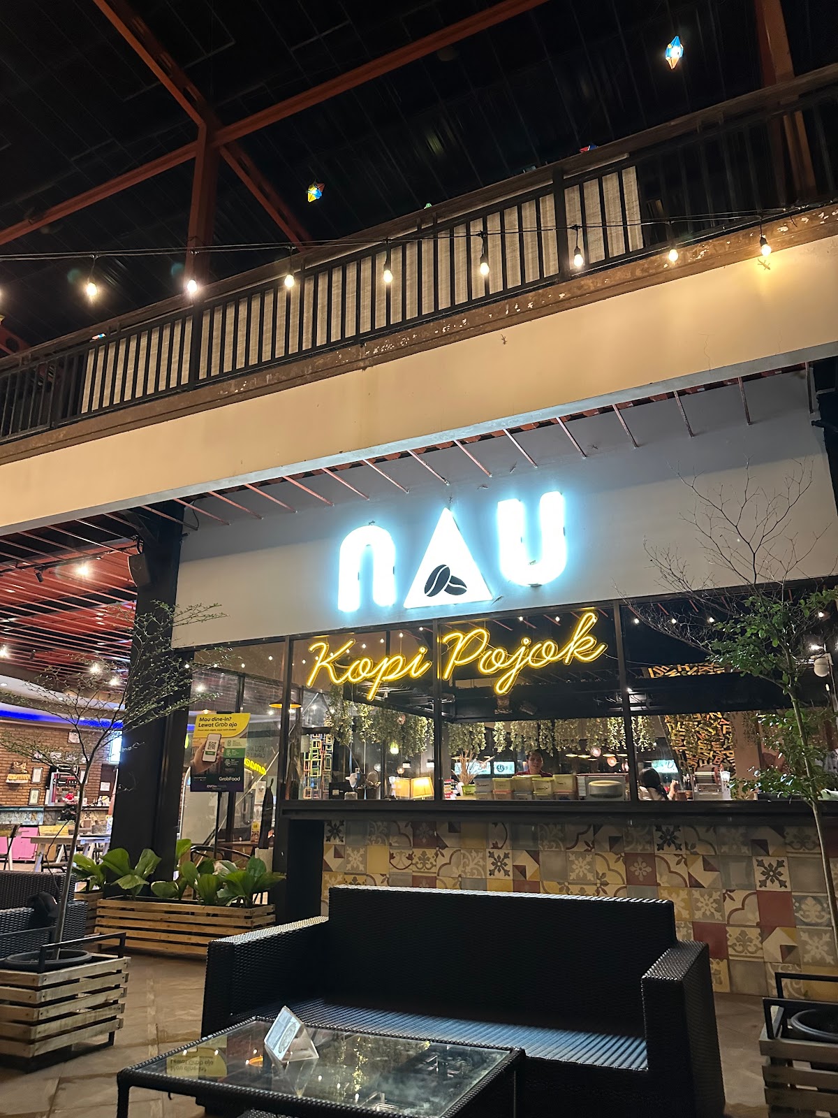Kedai Kopi nAu Krisna Beach Street