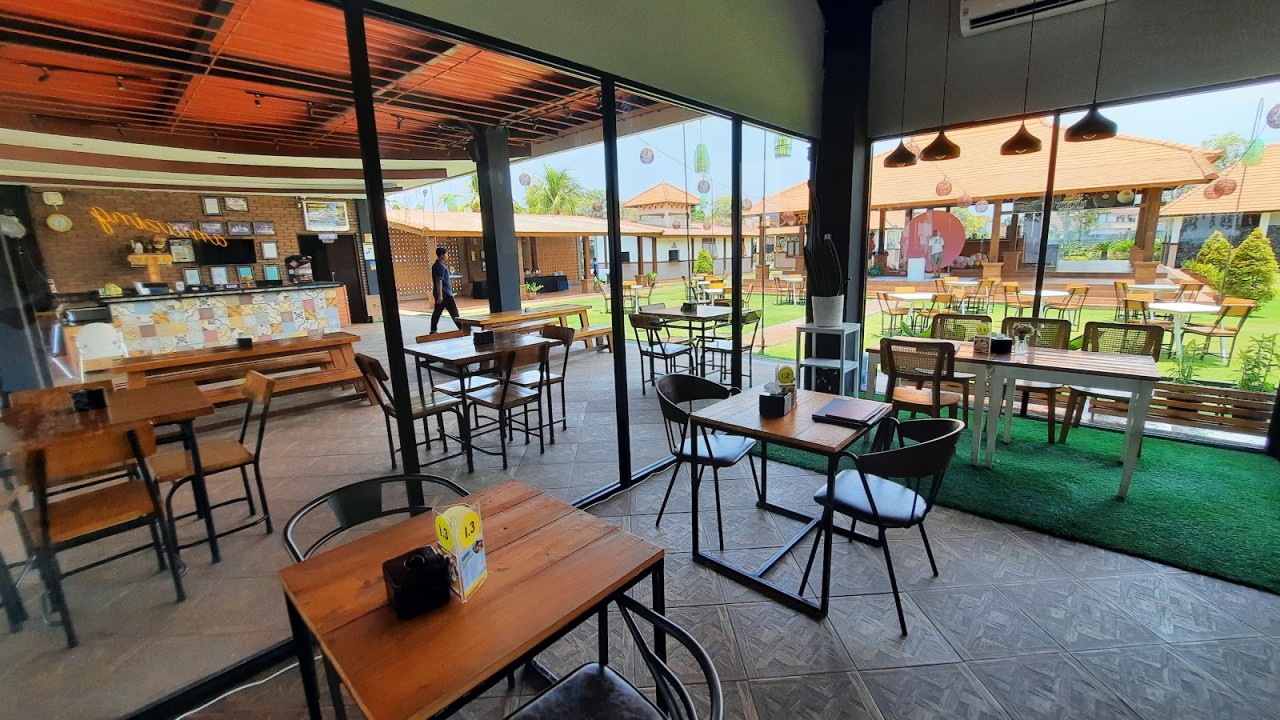 Kedai Kopi nAu Krisna Beach Street