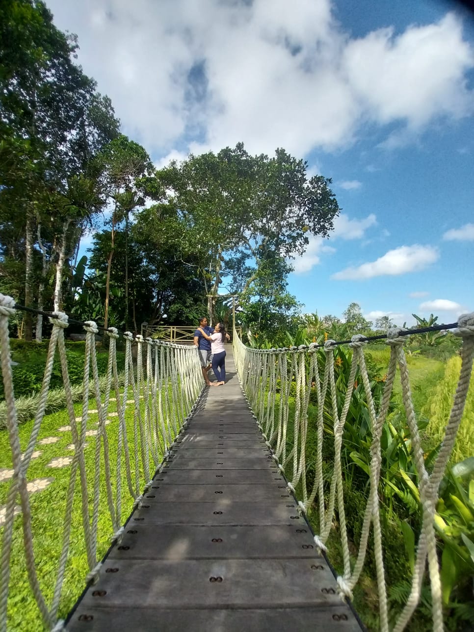 Girisha Wahana & Restaurant