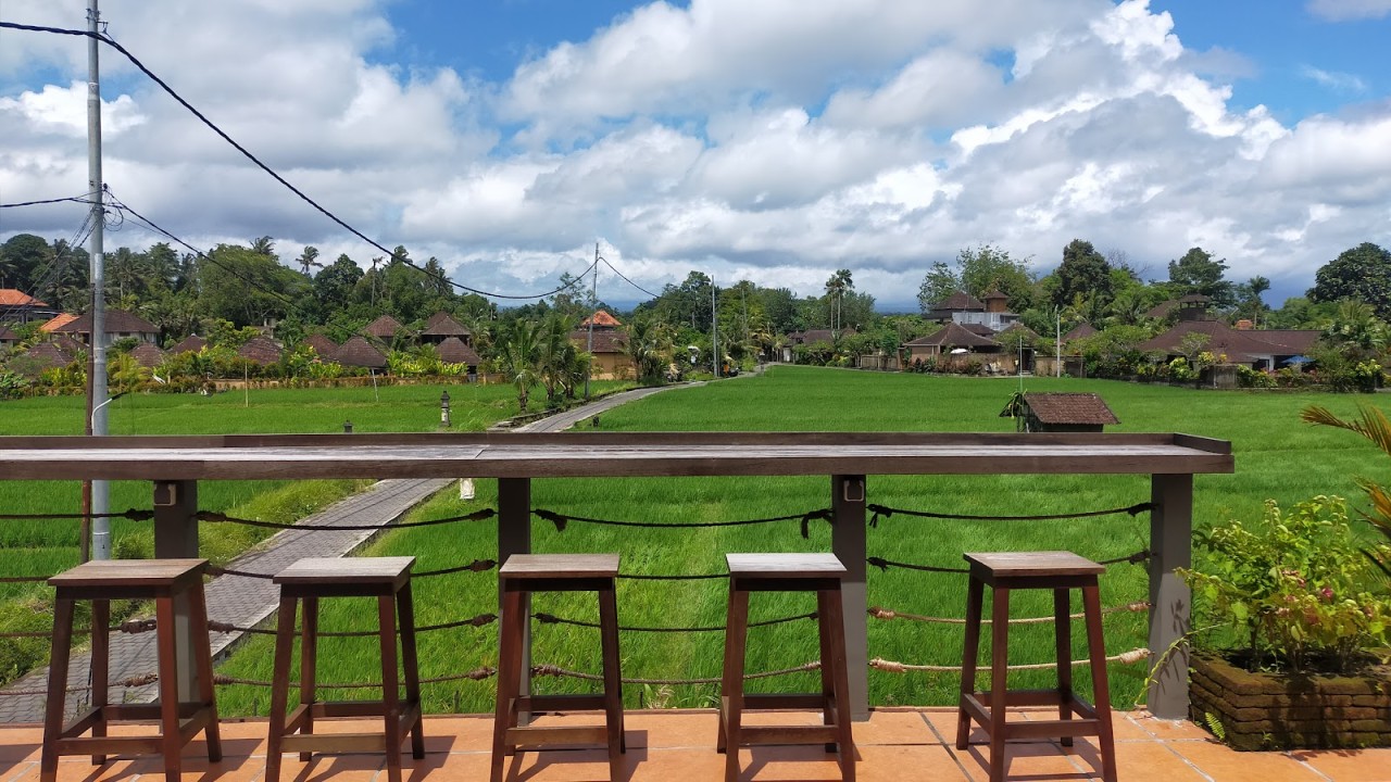 Good Day Resto & Pool Bar