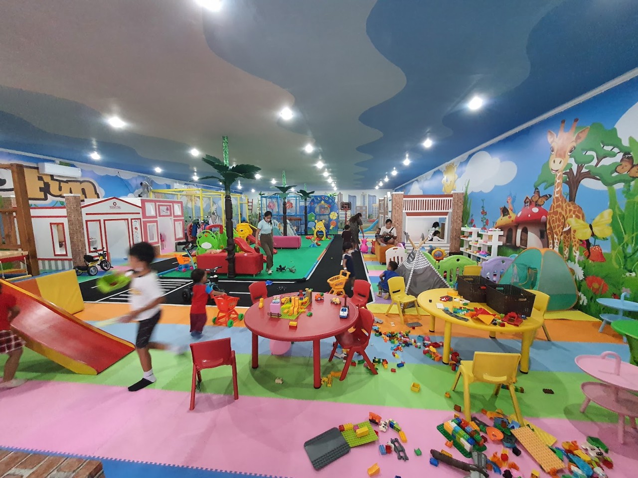 Lalaboo Kids Playground & Cafe
