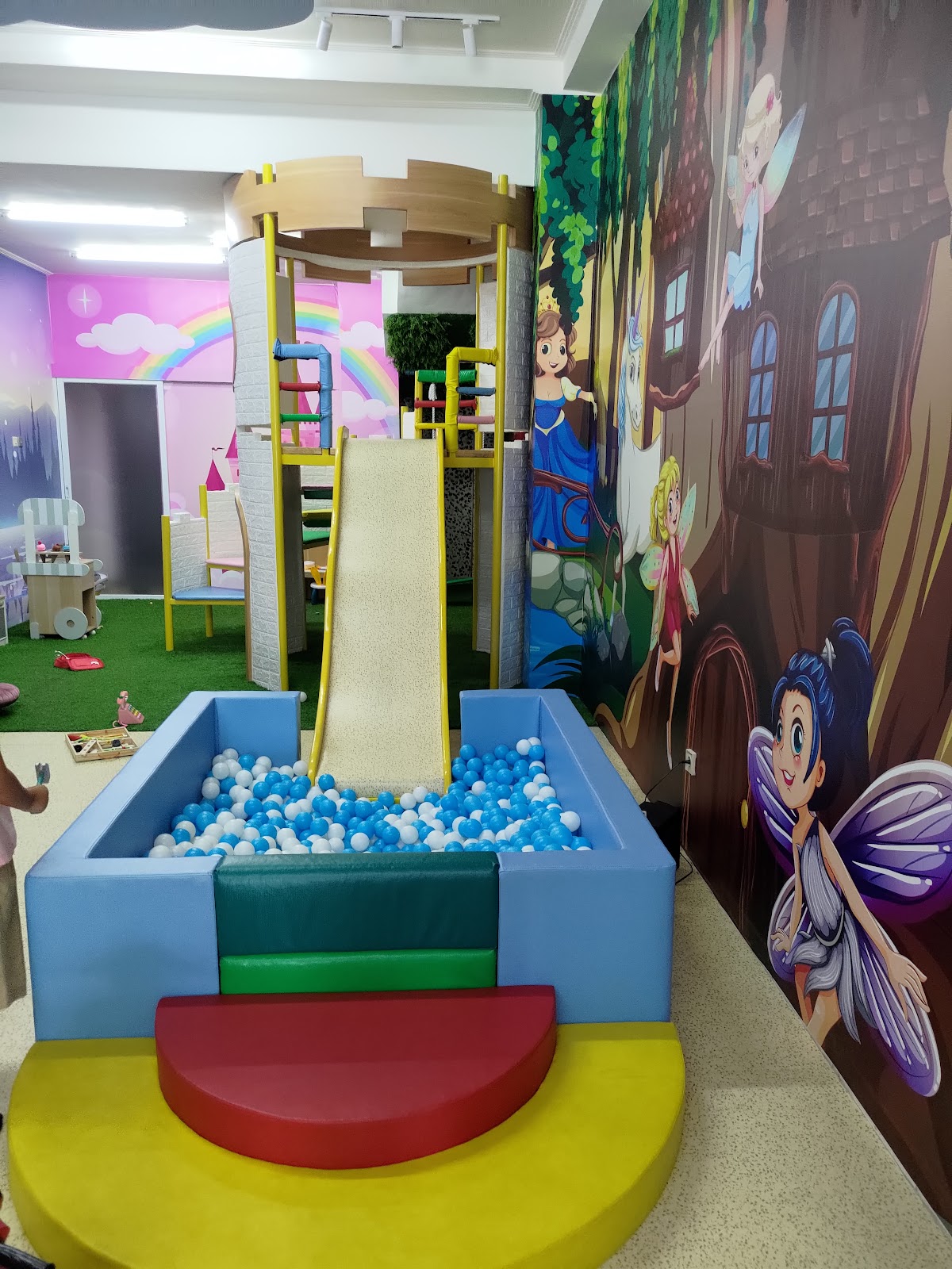 Playground Fun Castle Playground and Daycare 104698