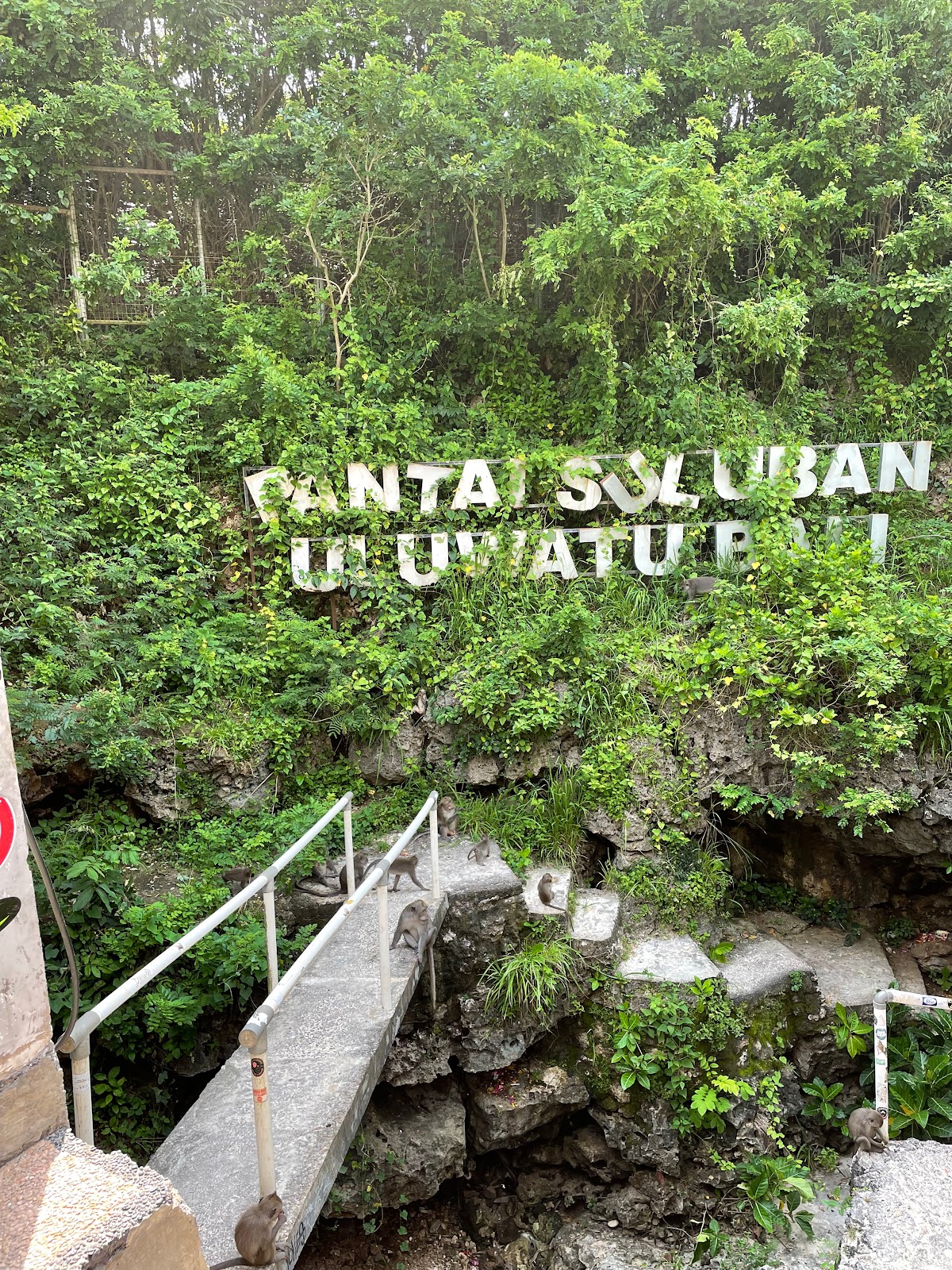 Uluwatu Beach