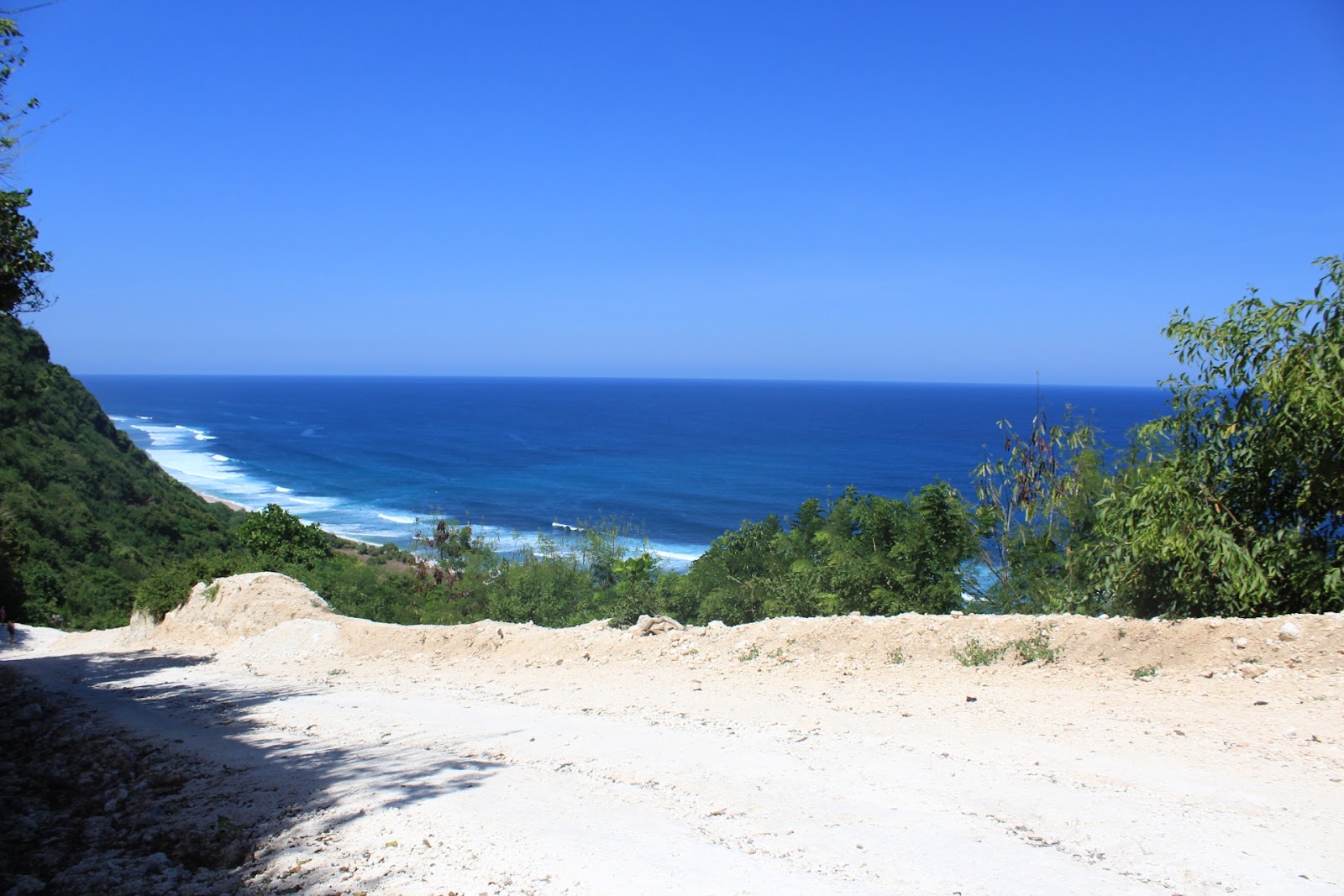 Surfing Nyang Nyang Beach 98019