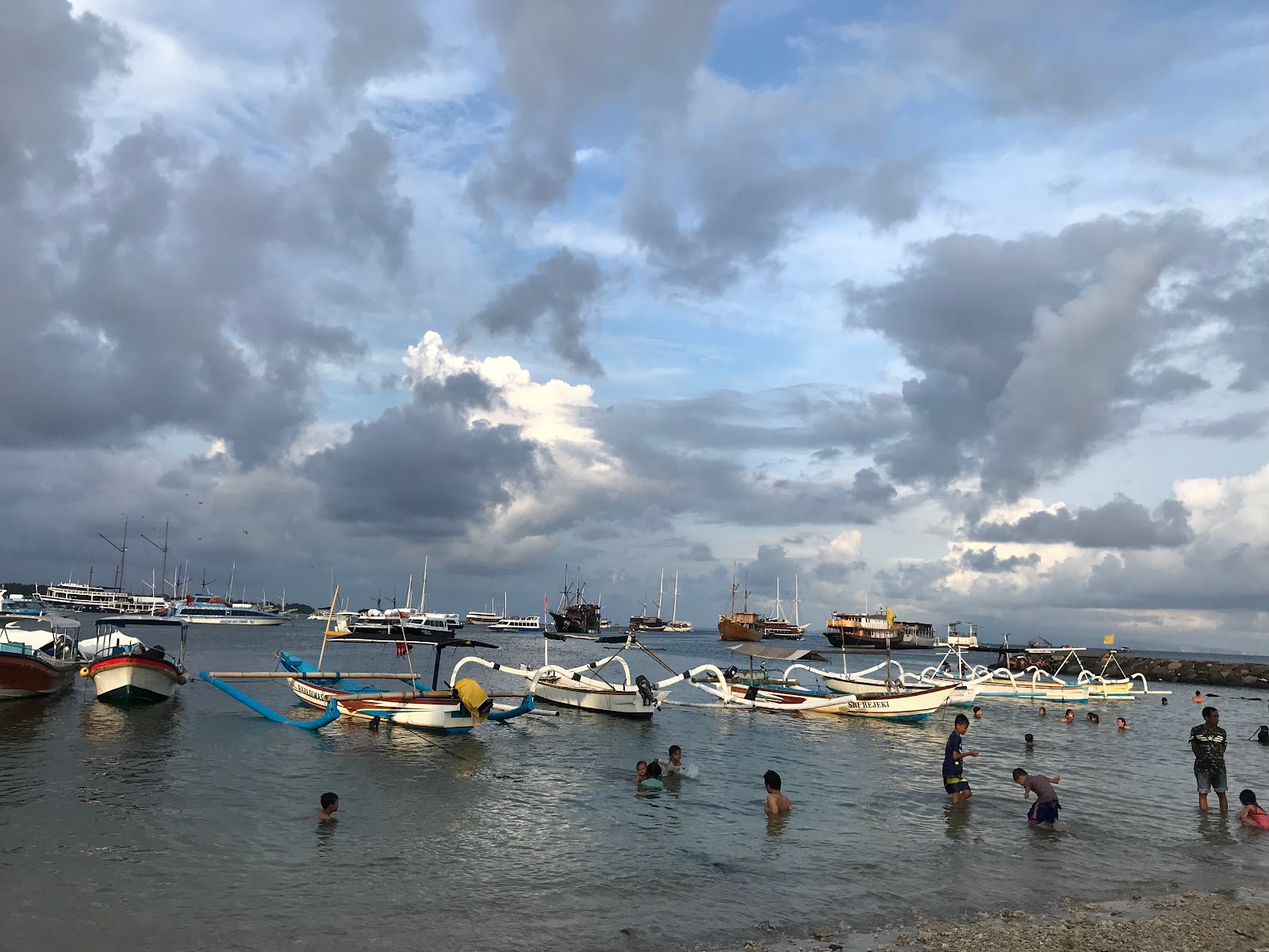 Surfing Serangan Island 29165