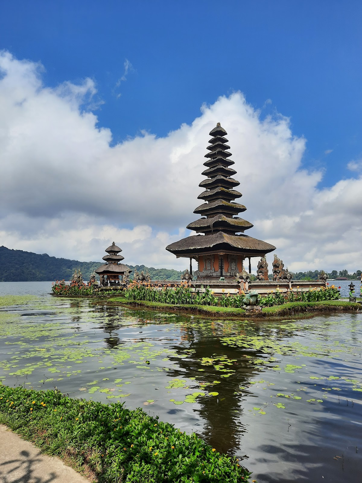 Danau Beratan