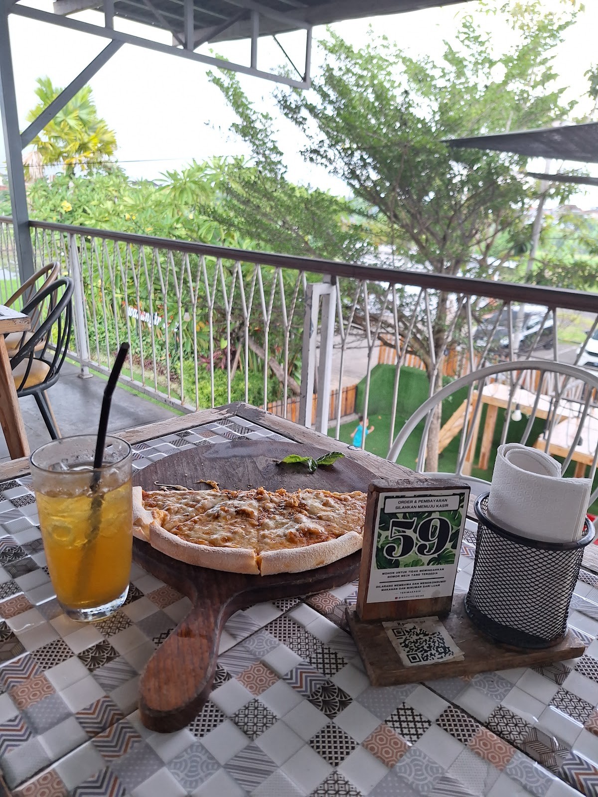 Warung imeme mudutaki