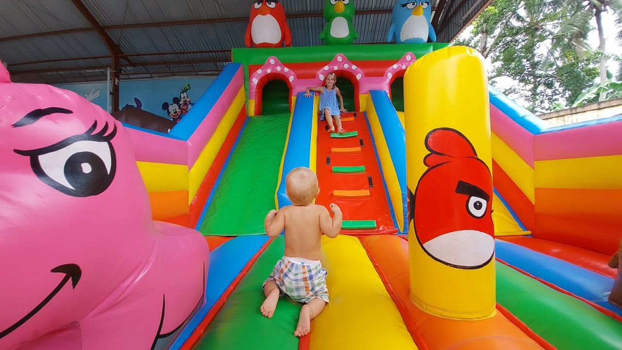 S A PLAY GROUND