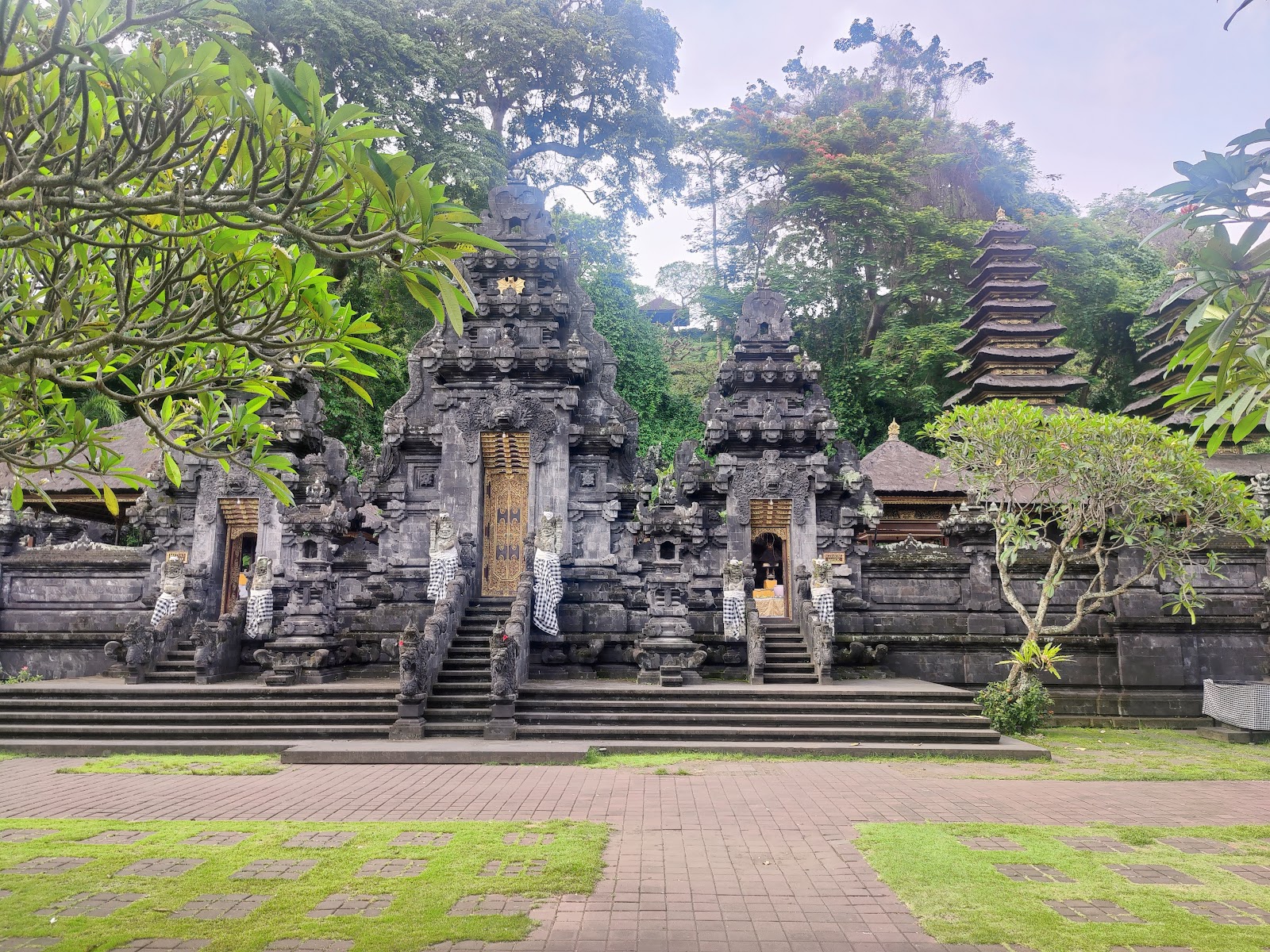 Temple Goa Lawah Temple 105075