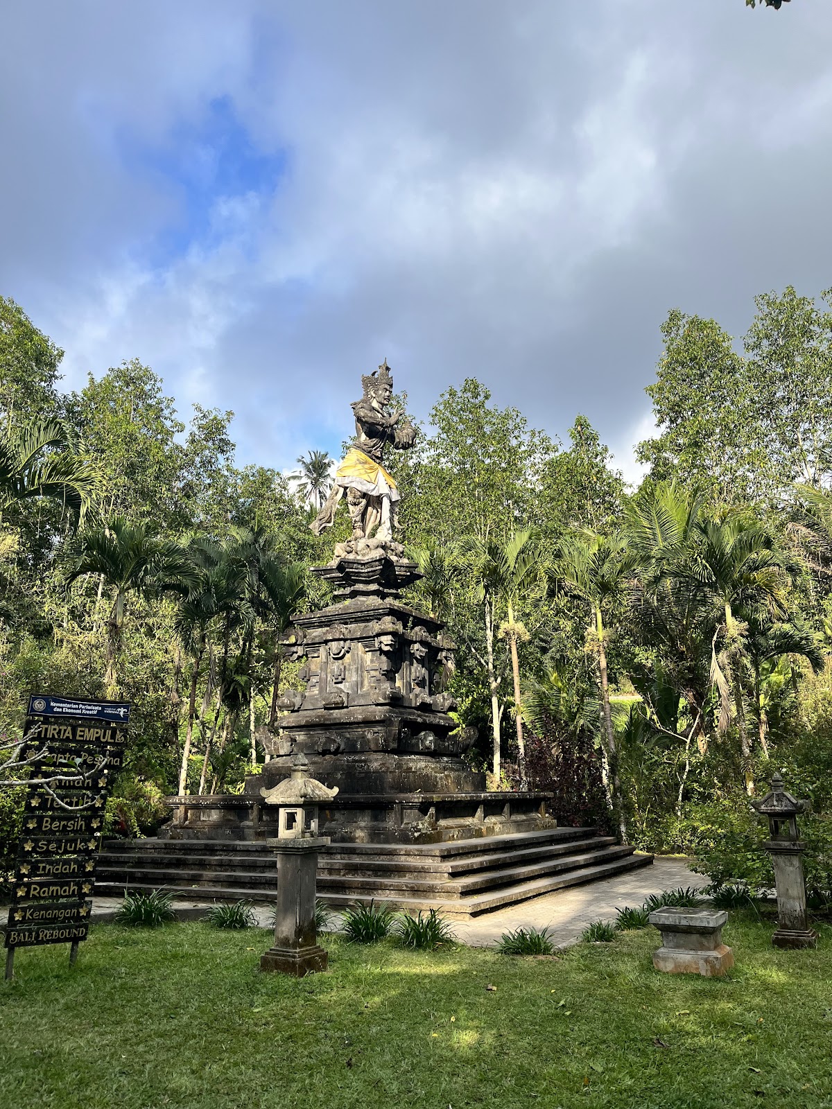 Pura Tirta Empul