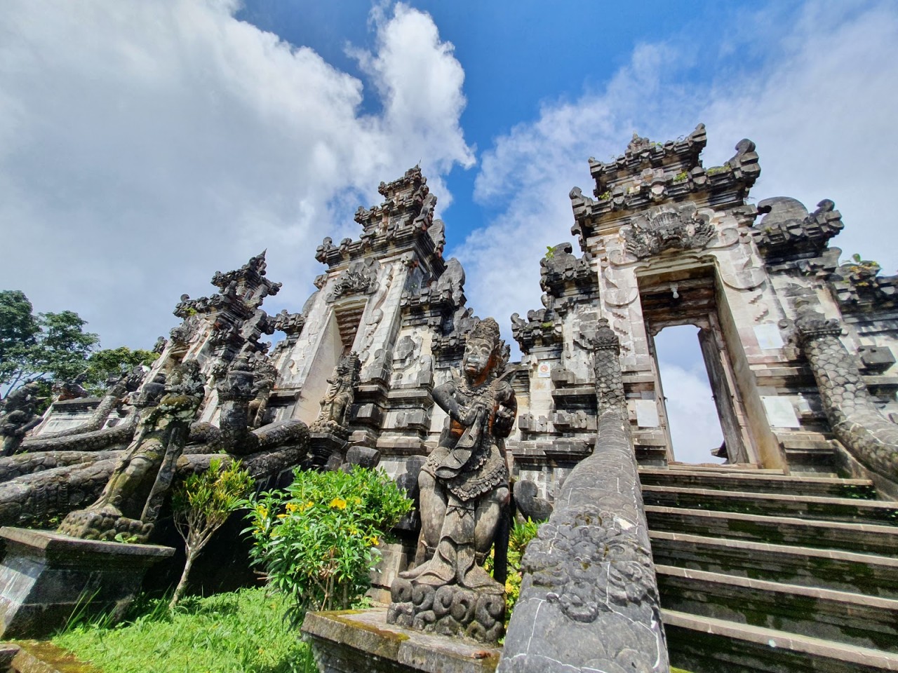 Pura Lempuyang Luhur