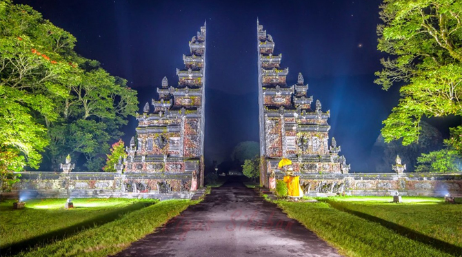 Bali Handara Gate